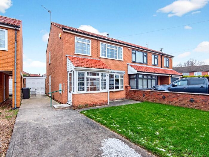 3 Bedroom Semi Detached House For Sale In Whenby Grove, York, YO31