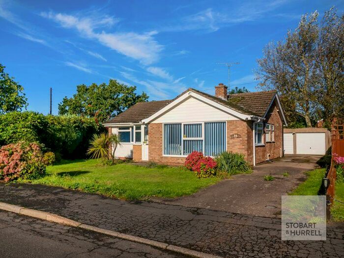 3 Bedroom Detached Bungalow For Sale In Manor Close, Tunstead, Norfolk, NR12