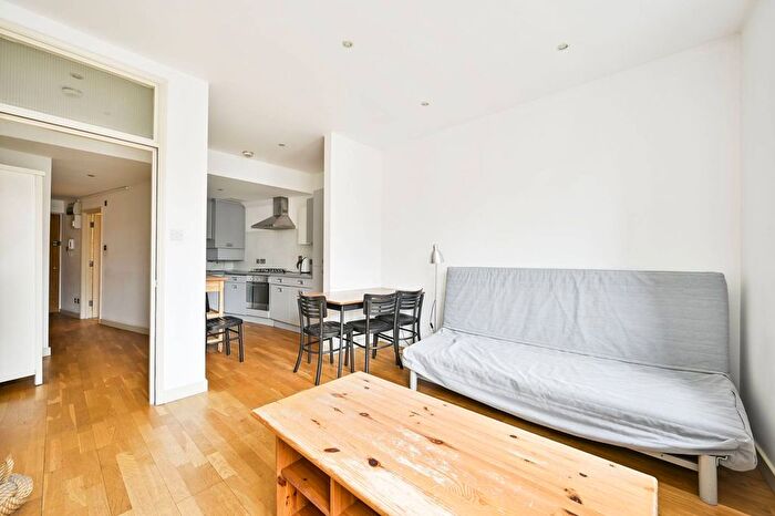 1 Bedroom Flat To Rent In Kings Road, Chelsea, London, SW10