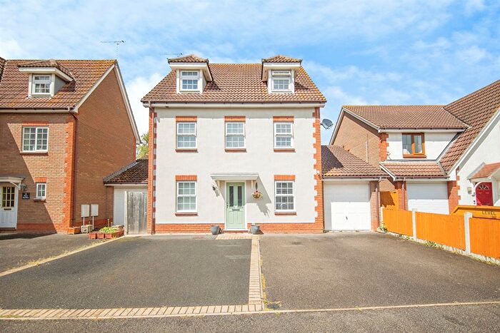 5 Bedroom Detached House For Sale In Terry Gardens, Kesgrave, Ipswich, IP5