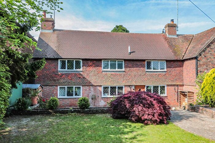 4 Bedroom Semi Detached House For Sale In The Heath, Horsmonden, TN12