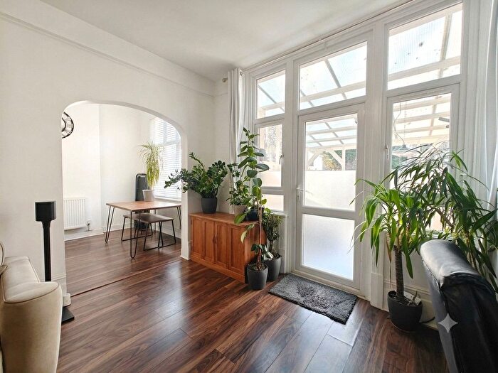 2 Bedroom Maisonette To Rent In Coopers Lane, London, SE12