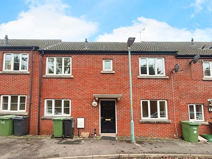 3 Bedroom Terraced House For Sale In Phelps Mill Close, Dursley, GL11