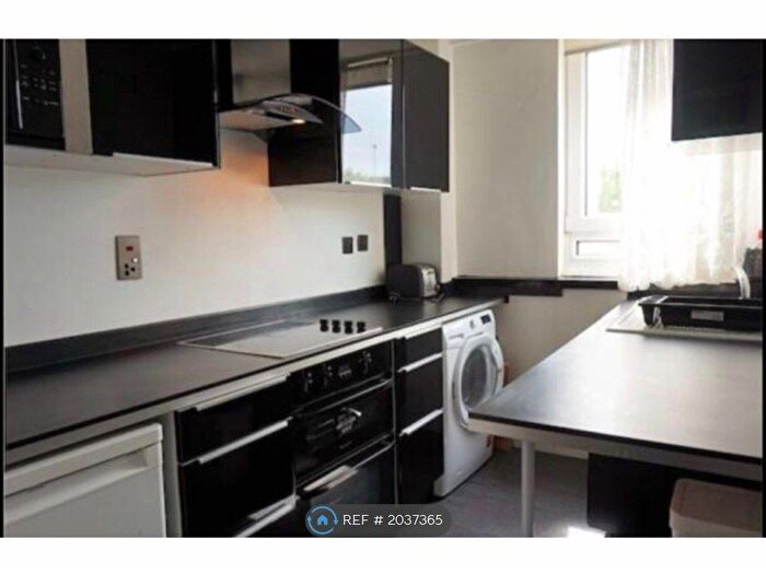 1 Bedroom Flat To Rent In Clem Attlee Court, London, SW6
