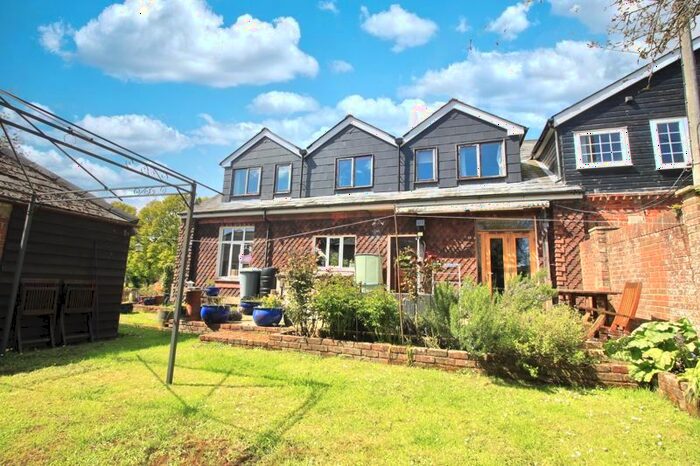 3 Bedroom Semi-Detached House To Rent In Winchester Road, Boorley Green, Southampton, SO32