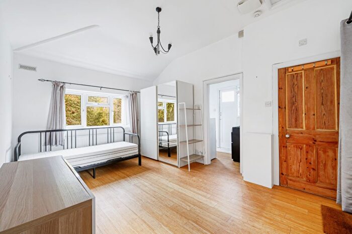 Studio To Rent In Gunnersbury Avenue, London, W5