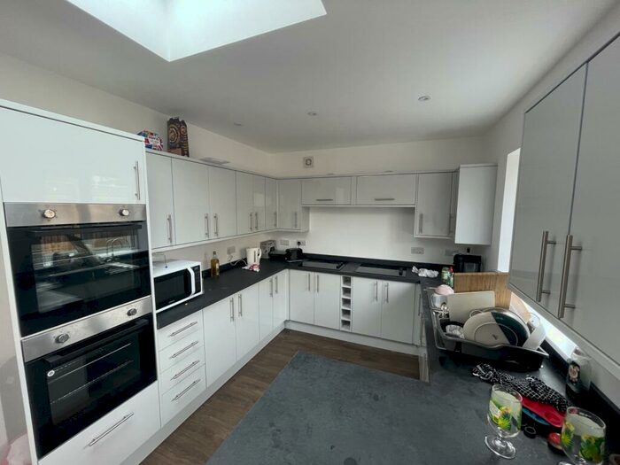 10 Bedroom End Of Terrace House To Rent In Zetland Road, Redland, Bristol, BS6