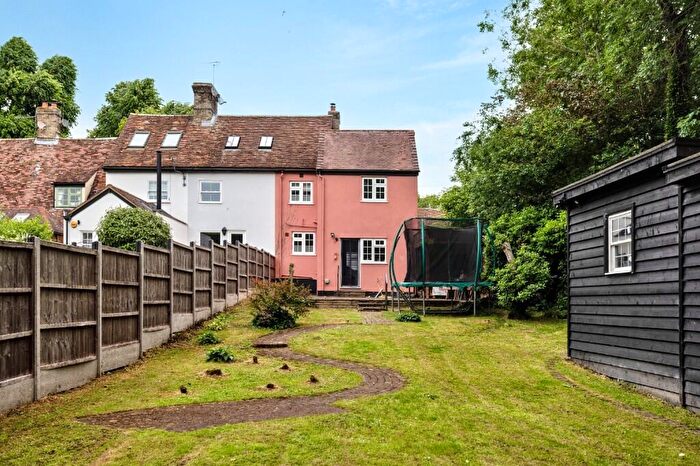 2 Bedroom House For Sale In Springhead, SG7