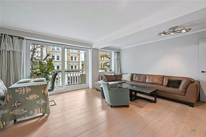 1 Bedroom Flat For Sale In Giles House, Westbourne Grove, London, W11