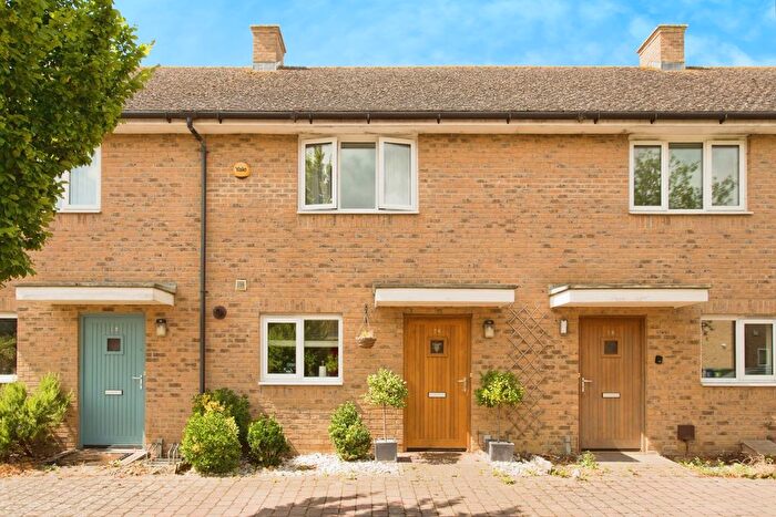 2 Bedroom Terraced House For Sale In Stanley Avenue, Cambridge, Cambridgeshire, CB4