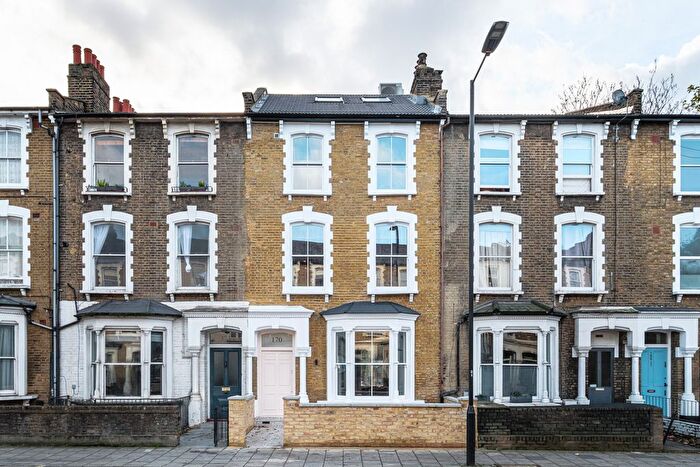 5 Bedroom Terraced House For Sale In Graham Road, London, E8