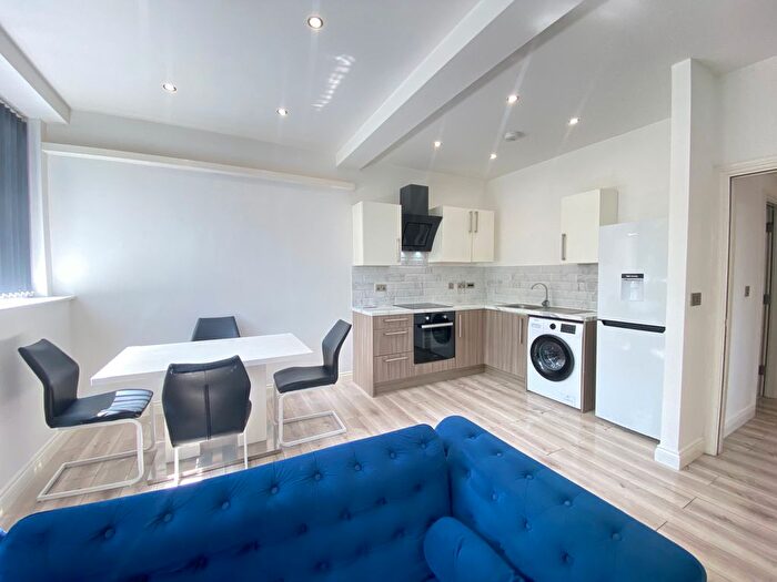 2 Bedroom Flat To Rent In Claughton Street, St Helens, WA10