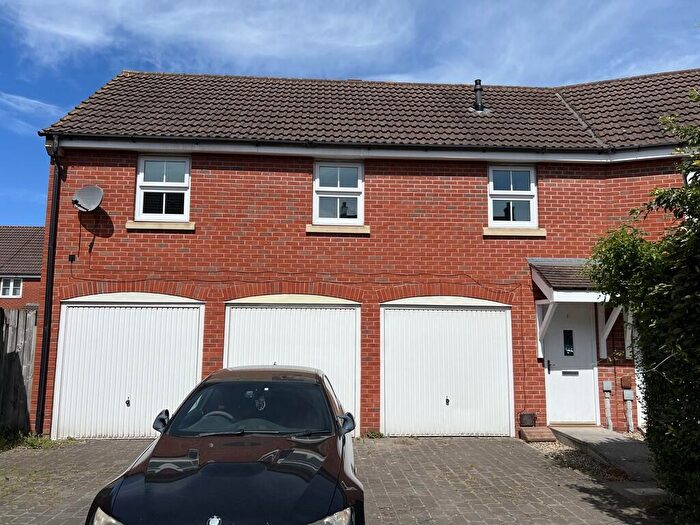 2 Bedroom Apartment For Sale In Compton Drive, BS24
