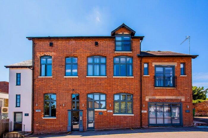 1 Bedroom Flat To Rent In Moreton Road, Buckingham, MK18