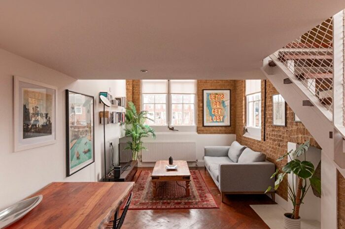 2 Bedroom Flat For Sale In York Grove, London, SE15