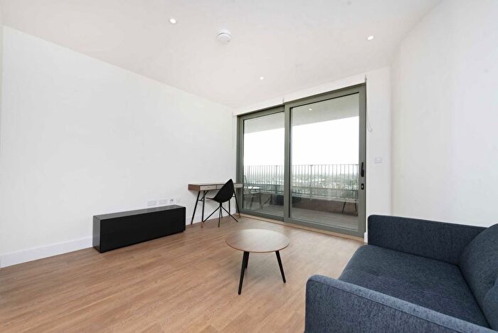 1 Bedroom Flat To Rent In Union Way, London, NW10