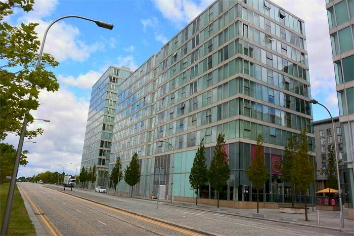 2 Bedroom Flat To Rent In Witan Gate, Milton Keynes, MK9