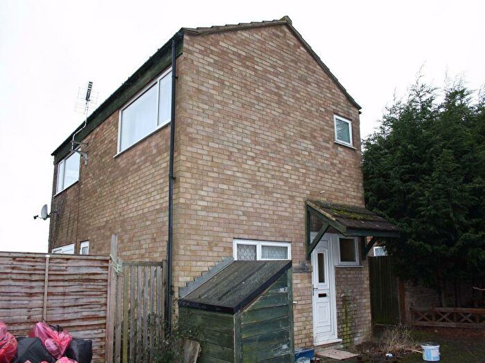 3 Bedroom Detached House To Rent In Buckingham Gate, Eaglestone, Milton Keynes, MK6