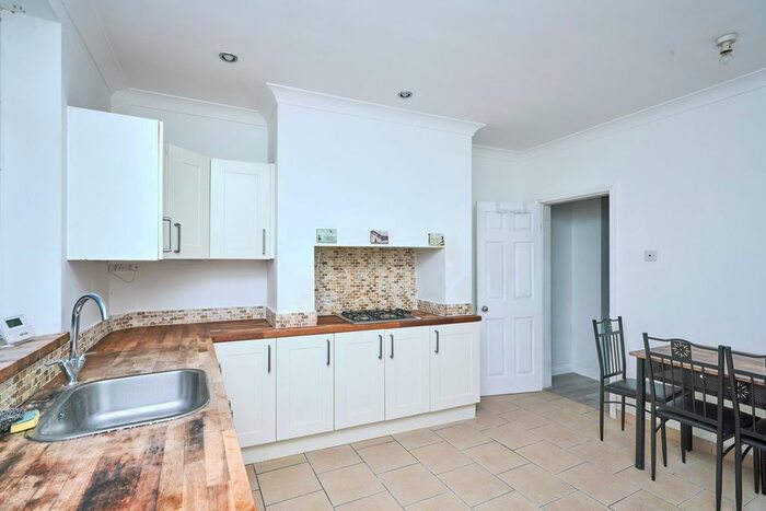 3 Bedroom Terraced House To Rent In Crookes Lane, Barnsley, S71