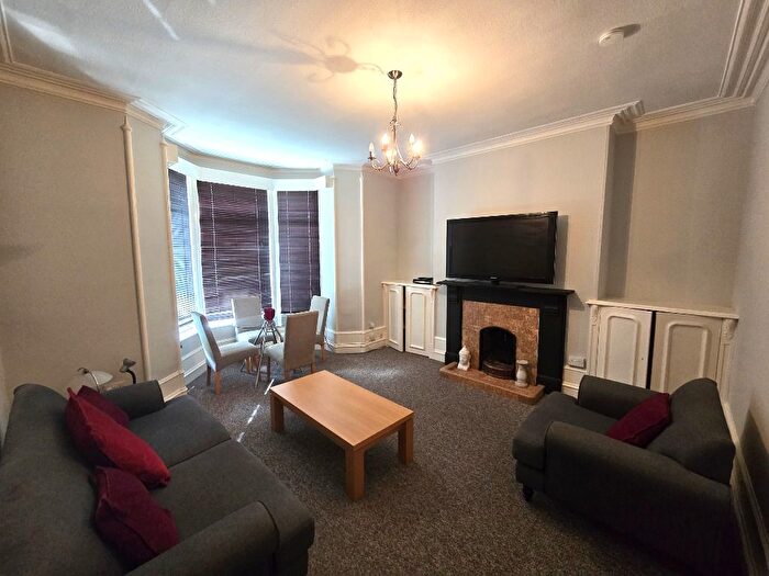 1 Bedroom Flat To Rent In Union Grove, City Centre, Aberdeen, AB10