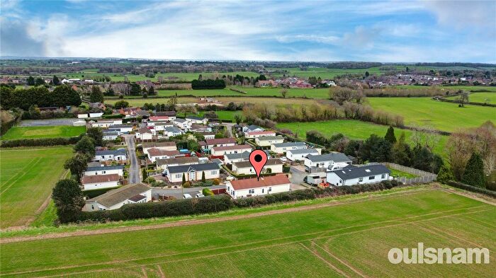 2 Bedroom Park Home For Sale In Uphampton Lane, Ombersley, Droitwich, Worcestershire, WR9