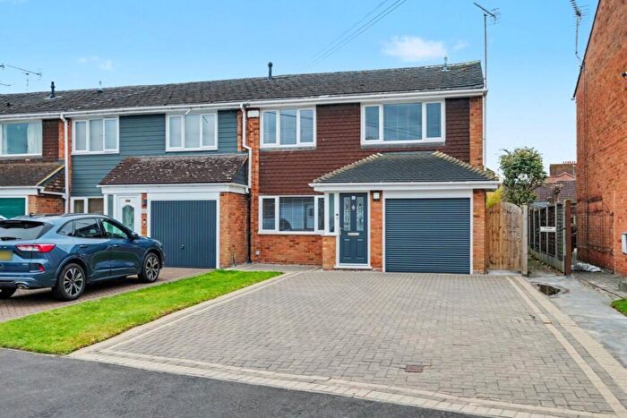 4 Bedroom End Of Terrace House For Sale In The Ridings, Great Baddow, Chelmsford, CM2