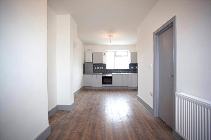 1 Bedroom Apartment To Rent In Old Church Road, London, E4