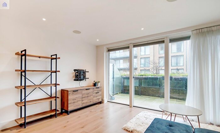 1 Bedroom Apartment To Rent In Wallace Court, Kidbrooke Village, SE3