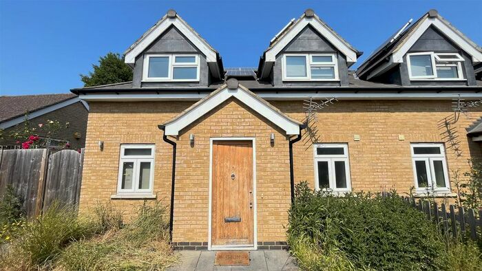3 Bedroom Semi-Detached House To Rent In London Road, North Cheam, Sutton, SM3