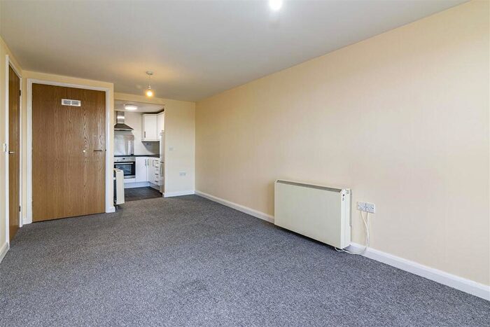 1 Bedroom Flat To Rent In Mansfield Road, Nottingham, NG1