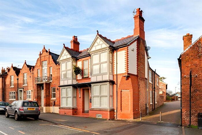 4 Bedroom Semi Detached House For Sale In High Street, Tarvin, Chester, CH3