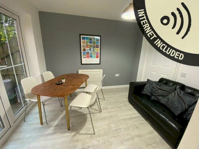 4 Bedroom Semi-Detached House To Rent In Wright Way, Stoke Park, Bristol, BS16