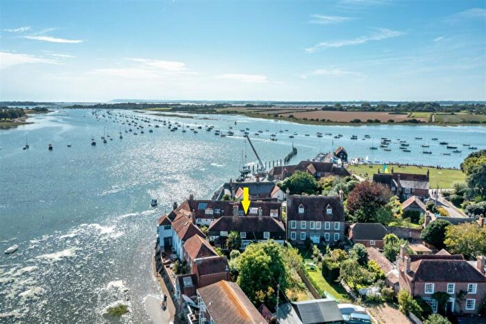 2 Bedroom Terraced House To Rent In High Street, Bosham, PO18