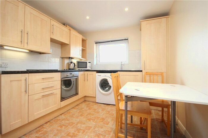 2 Bedroom Flat To Rent In Channel Close, Hounslow, TW5