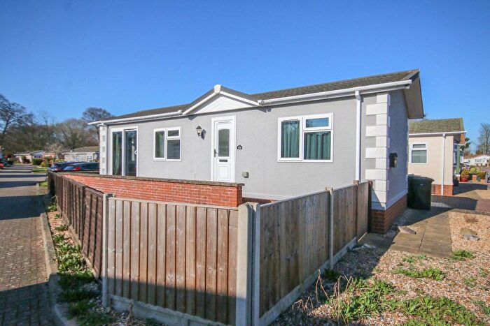 2 Bedroom Park Home For Sale In Hardwick Road, King's Lynn, PE30