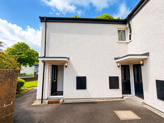 1 Bedroom Flat To Rent In Holtdale Avenue, Leeds, LS16