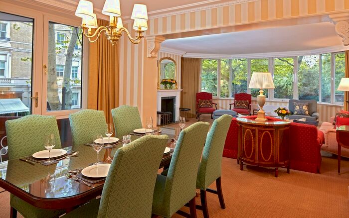 4 Bedroom Flat To Rent In Palace Gate, London, W8