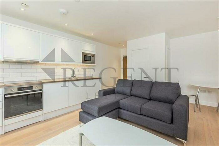 1 Bedroom Apartment To Rent In Brook House, Cricket Green, CR4