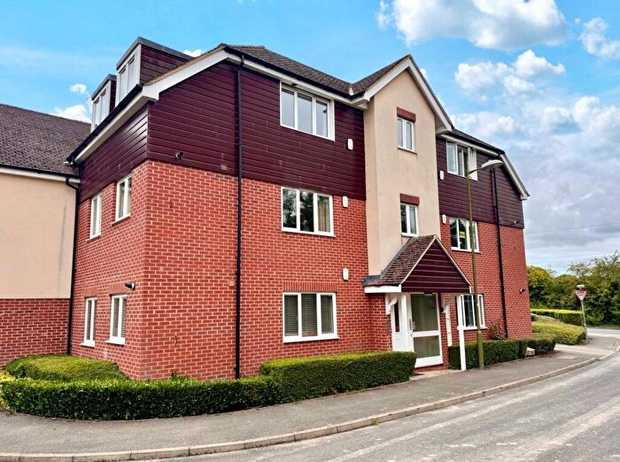 2 Bedroom Flat For Sale In Knights Court, Weston Way, Baldock, SG7