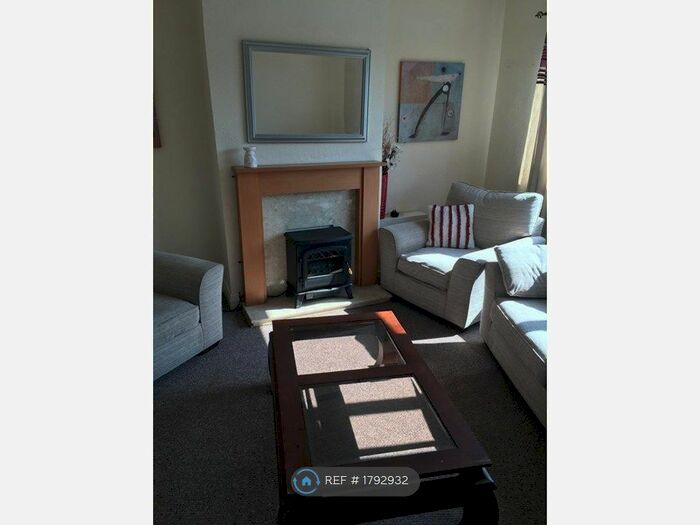 1 Bedroom Flat To Rent In Broadway, Bebington, Wirral, CH63