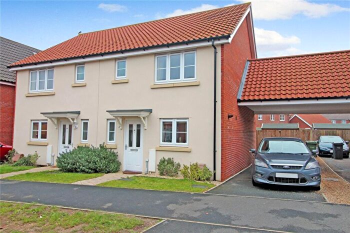 3 Bedroom Semi-Detached House To Rent In Almond Drive, Cringleford, Norwich, Norfolk, NR4