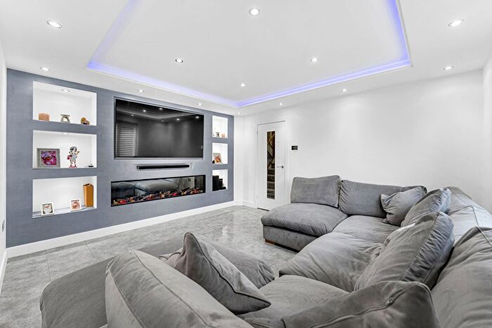 6 Bedroom Detached House For Sale In Buxton Close, Great Sankey, WA5