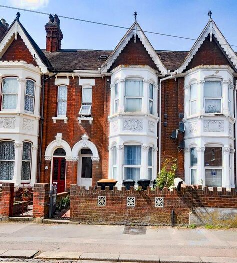 1 Bedroom Flat To Rent In Foster Hill Road, Bedford, MK40