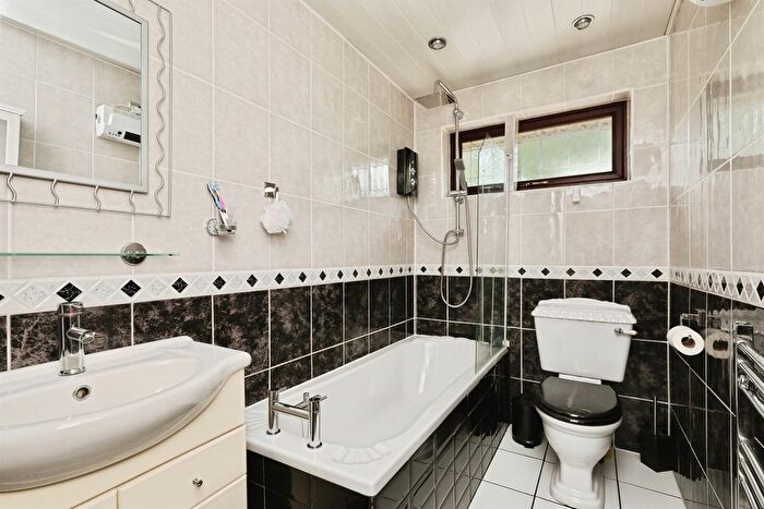 3 Bedroom Detached Bungalow For Sale In Westwell Lane, Gringley-On-The-Hill, Doncaster, DN10