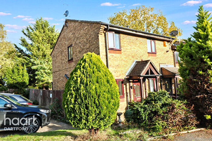 2 Bedroom End Of Terrace House To Rent In York Rise, Orpington, BR6