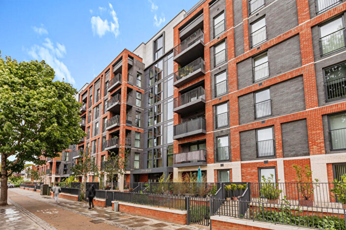 1 Bedroom Flat For Sale In City House, N21