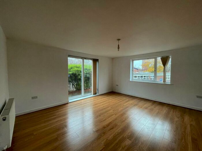 2 Bedroom Apartment To Rent In Great Colmore Street, Birmingham, B15