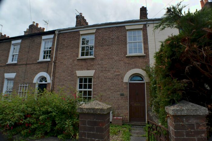 3 Bedroom Terraced House To Rent In South Street, Taunton, TA1