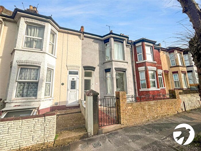 3 Bedroom Terraced House To Rent In Rock Avenue, Gillingham, Kent, ME7