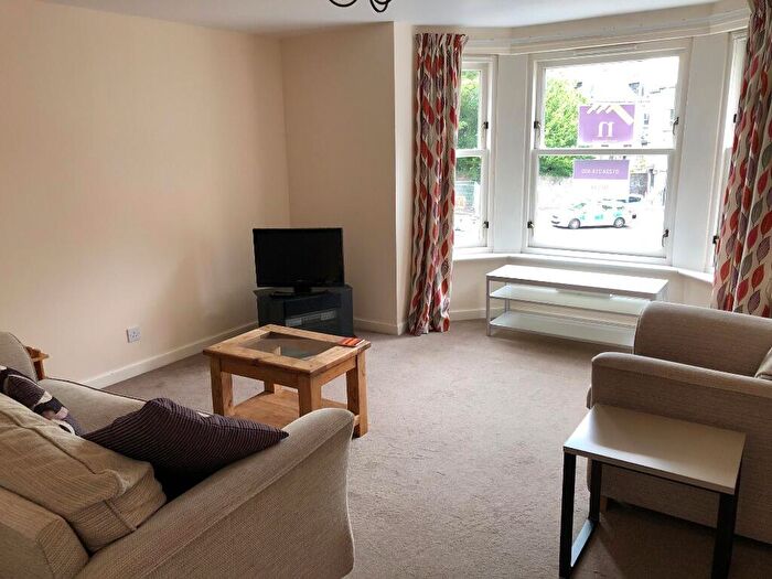 2 Bedroom Flat To Rent In Belgrave Terrace, Rosemount, Aberdeen, AB25